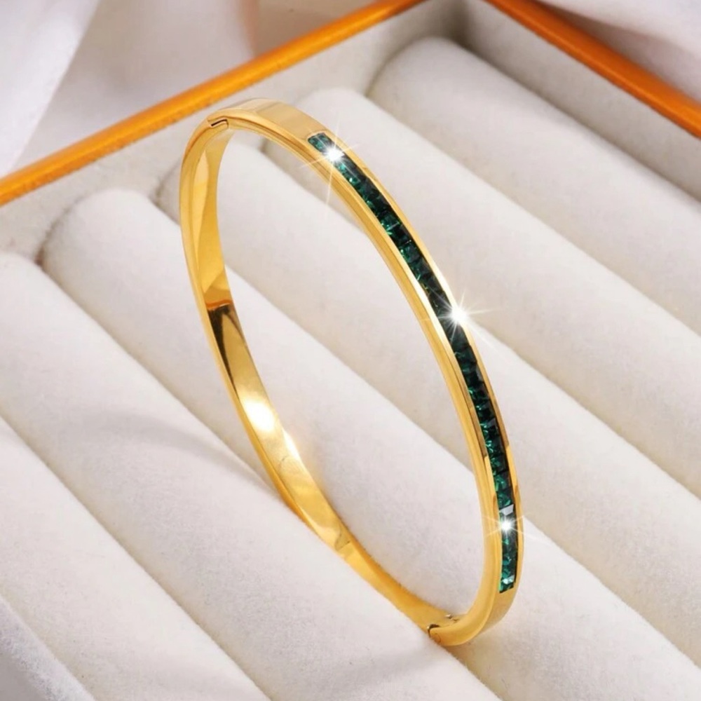 Women Stylish Design Stainless Steel Single Row Drill Bracelet - Picture 2 of 7
